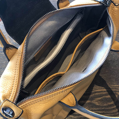 RockCow TS923 bag interior showing slip pockets, a zippered pocket and the top zipper