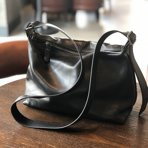 Black RockCow T21021 crossbody bag with adjustable shoulder strap