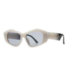 Women’s Retro Cat-Eye Sunglasses — Five Colors